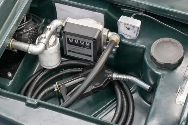 Citerne biodiesel HVO en PE de 2500 litres avec pompe