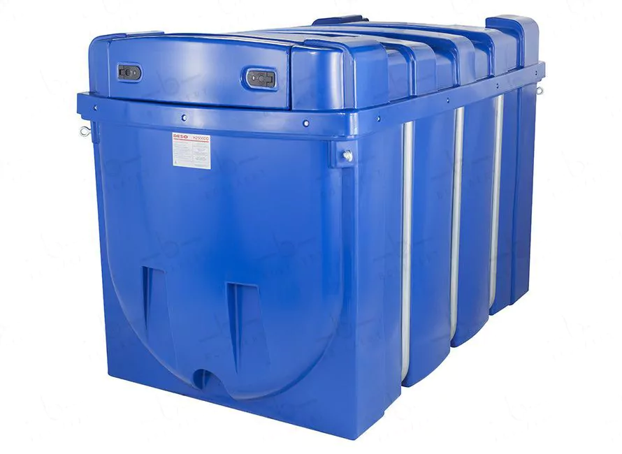 Cuve AdBlue® bleue rectangulaire en polyéthylène à double paroi, avec deux trappes sur le dessus