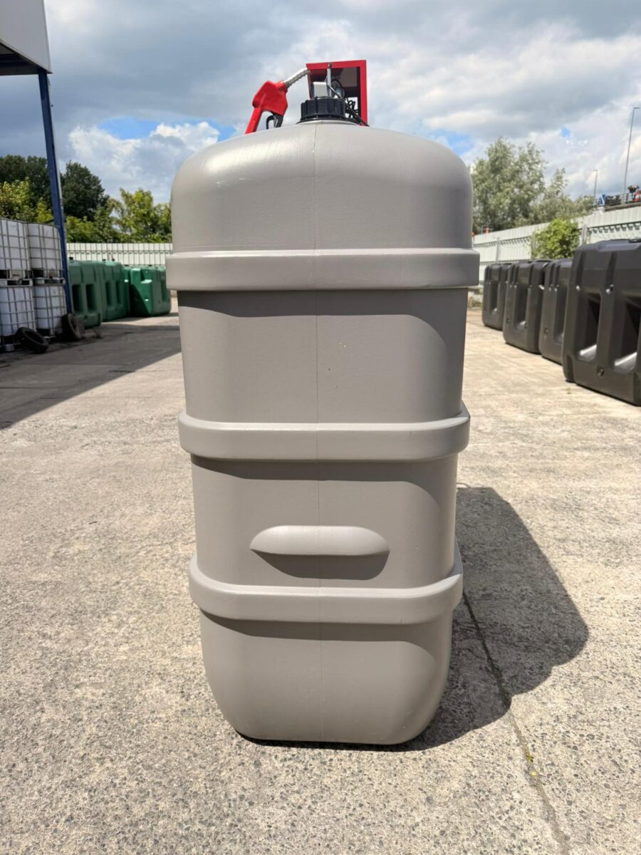 Cuve à mazout 2000 litres à double paroi avec pompe – Résistante aux UV