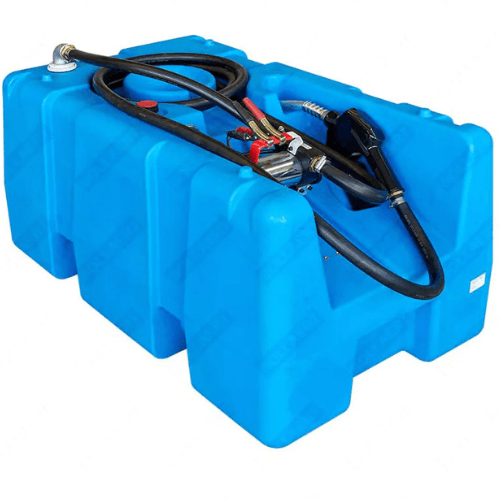 Cuve de transport de diesel en plastique bleu, avec pompe, flexible et pistolet de distribution posés sur le dessus